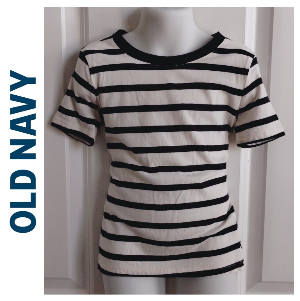 Dark Navy & Cream Top